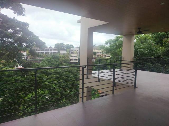 balcony in maria luisa house for sale